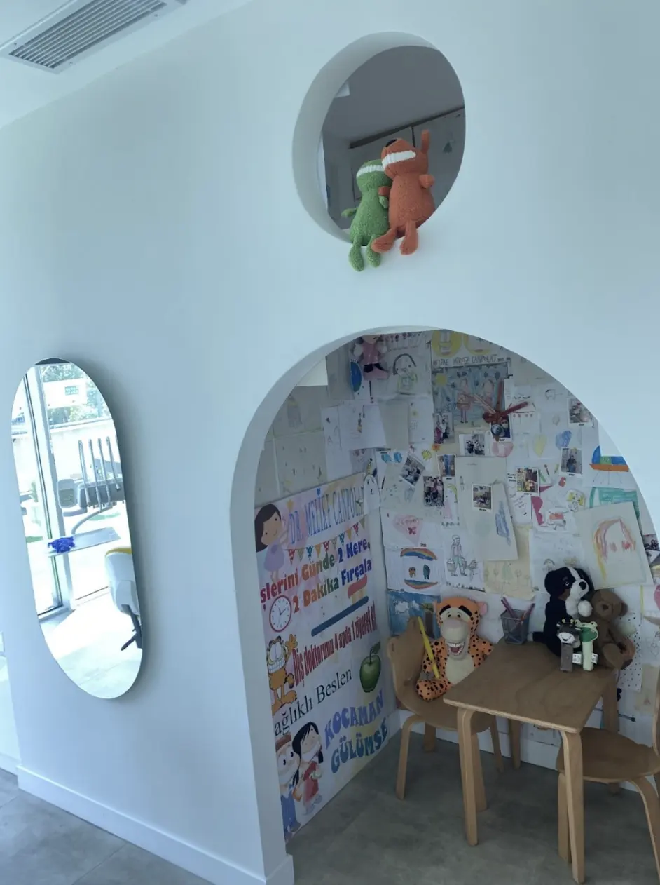 Von der Klinik bereitgestelltes Foto von Dent Efekt