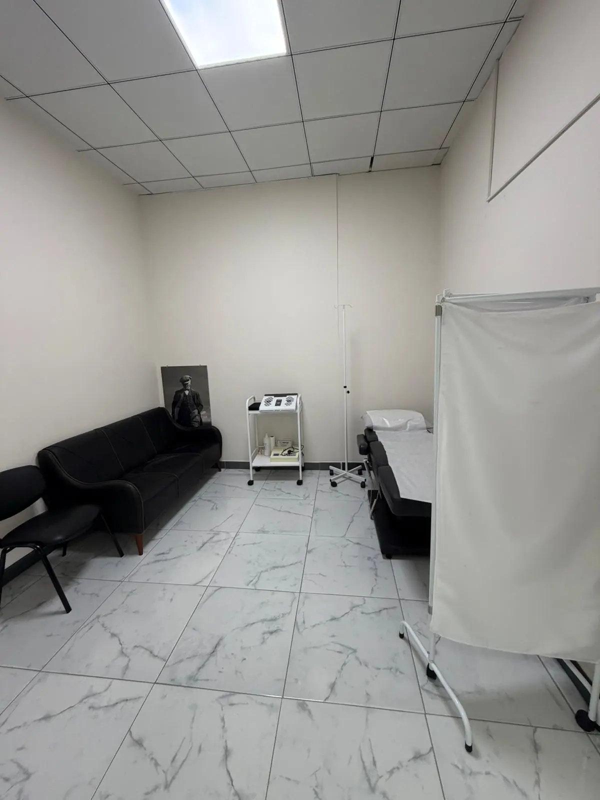 Clinic-provided photograph of Dr Alparslan Kahveci