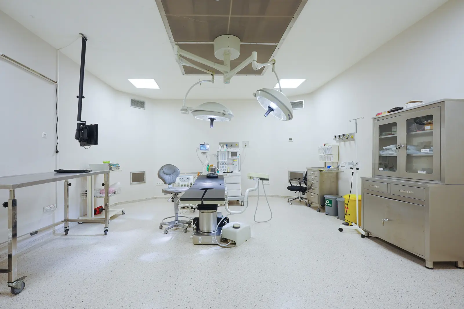 Clinic-provided photograph of IDH Süleyman Mert Dental Clinic