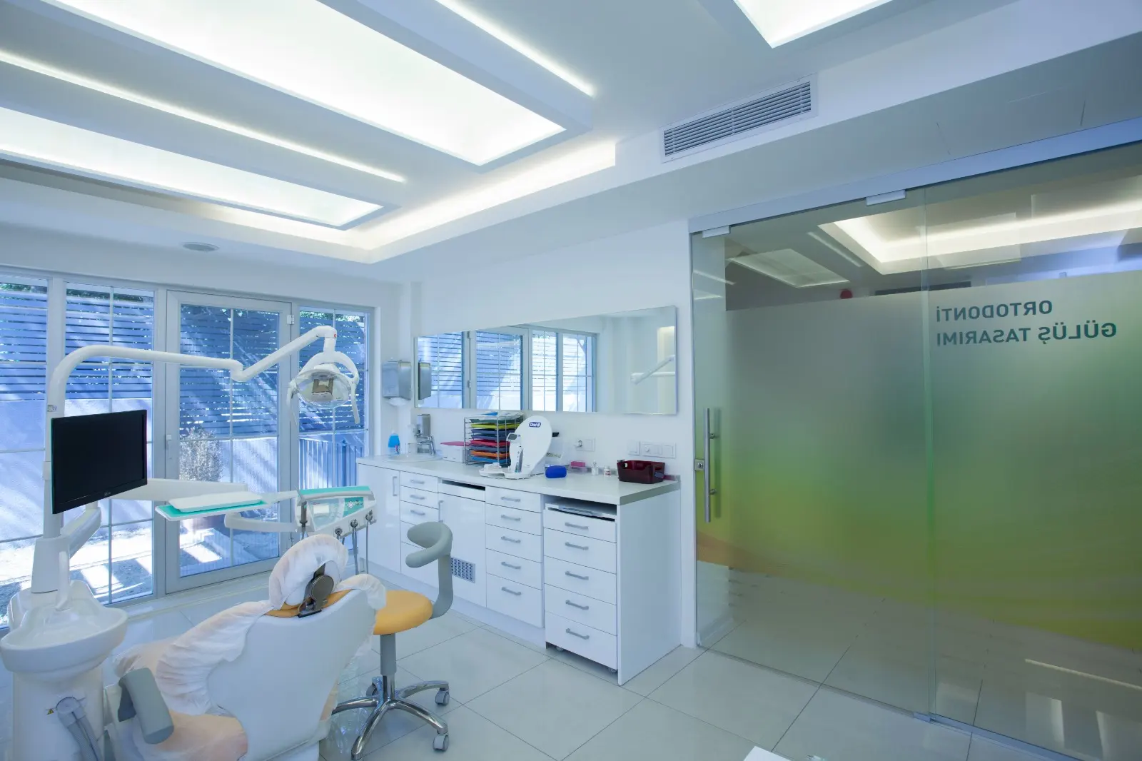 Clinic-provided photograph of Dentram Levent Dental Clinic