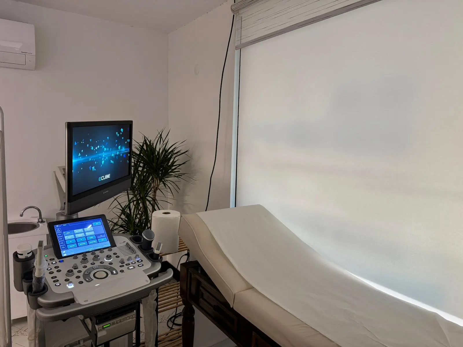 Clinic-provided photograph of Dr Revan Sabri Çiftçi