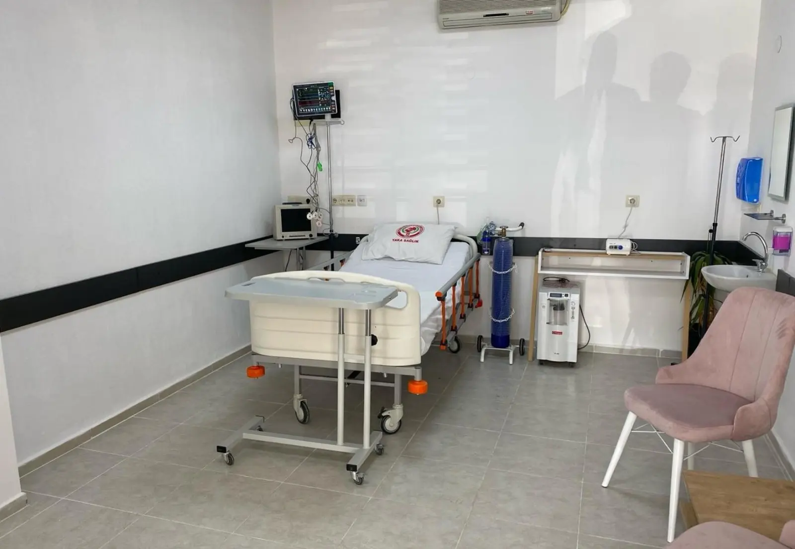 Von der Klinik bereitgestelltes Foto von Dr. Uğur Yalçın