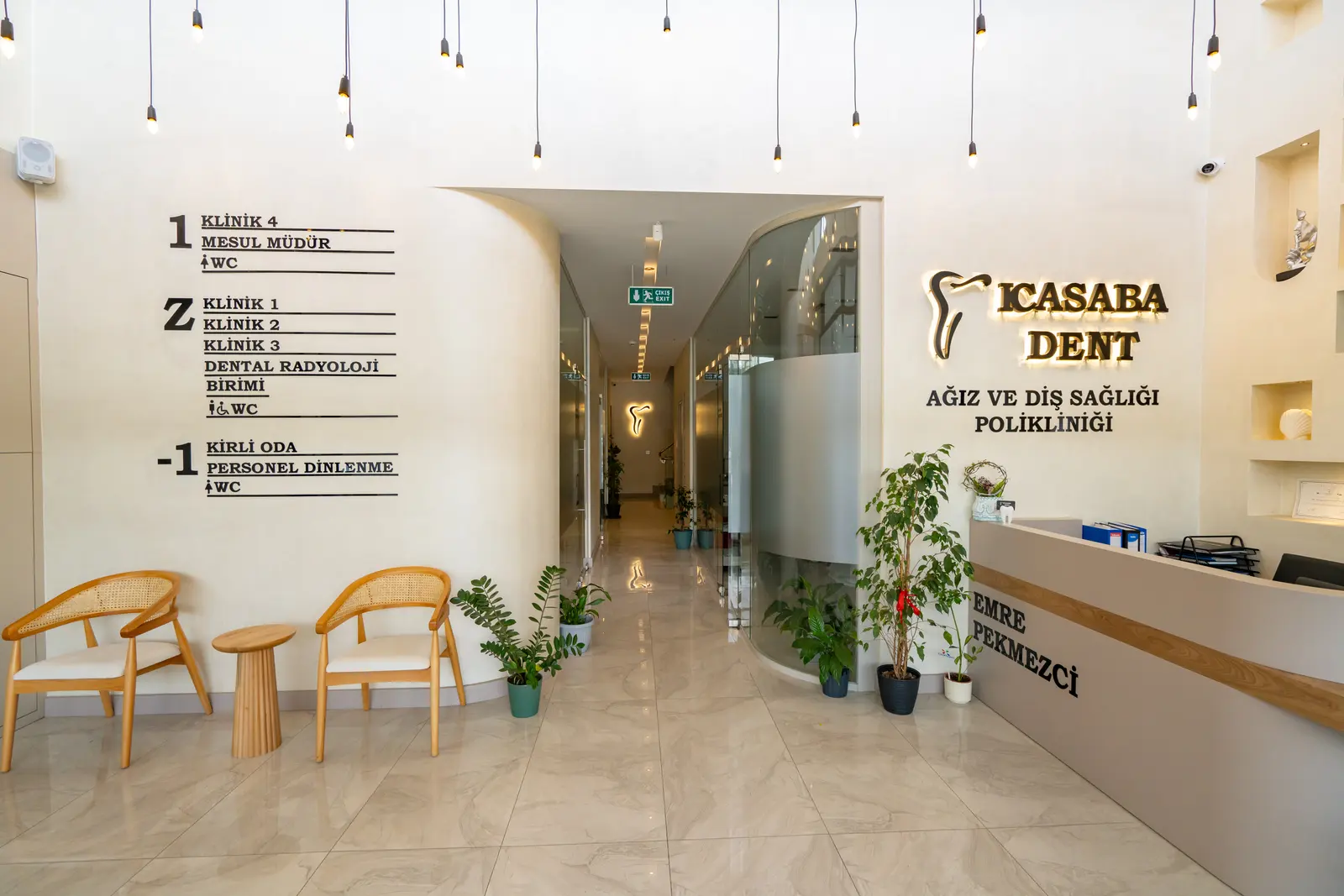 Von der Klinik bereitgestelltes Foto von Casaba Dent