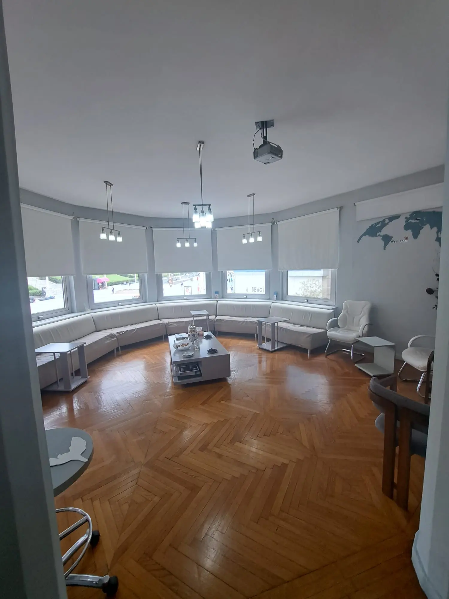 Von der Klinik bereitgestelltes Foto von EyeSTAR LASIK Institute in Istanbul