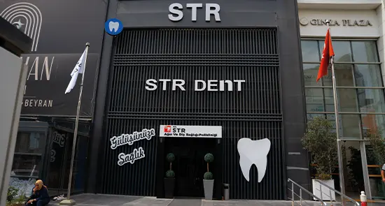 Clinic-provided photograph of STR Dent