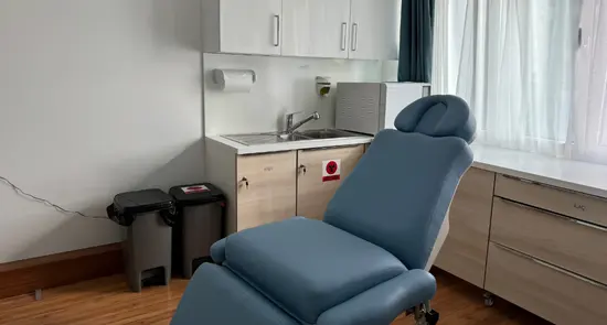 Clinic-provided photograph of Dr Asya Deniz Öner