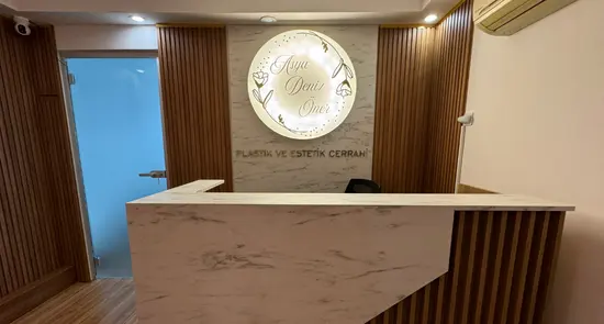 Clinic-provided photograph of Dr Asya Deniz Öner