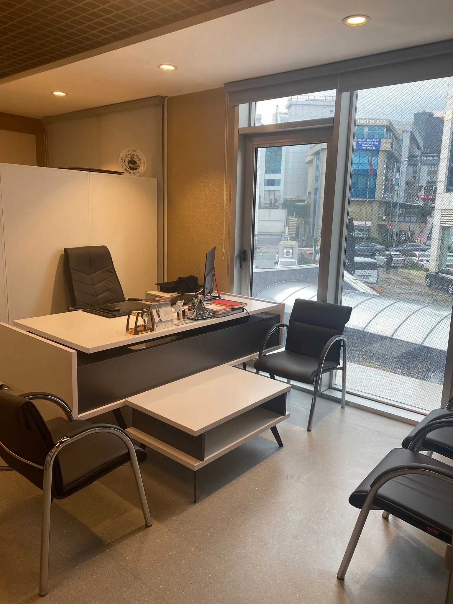 Clinic-provided photograph of Assoc. Prof. Dr Yahya Çelik