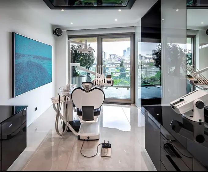 Von der Klinik bereitgestelltes Foto von Çağdaş Kışlaoğlu Zahnklinik