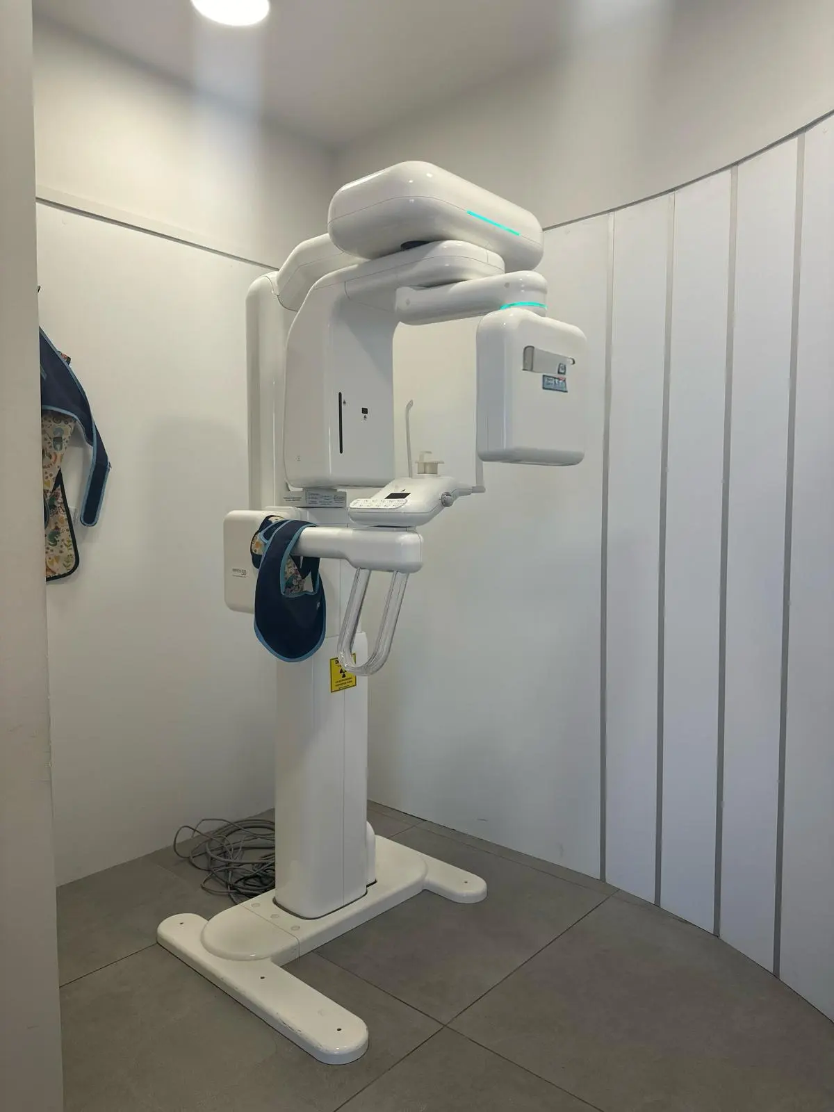 Clinic-provided photograph of Dentares Smile Clinic