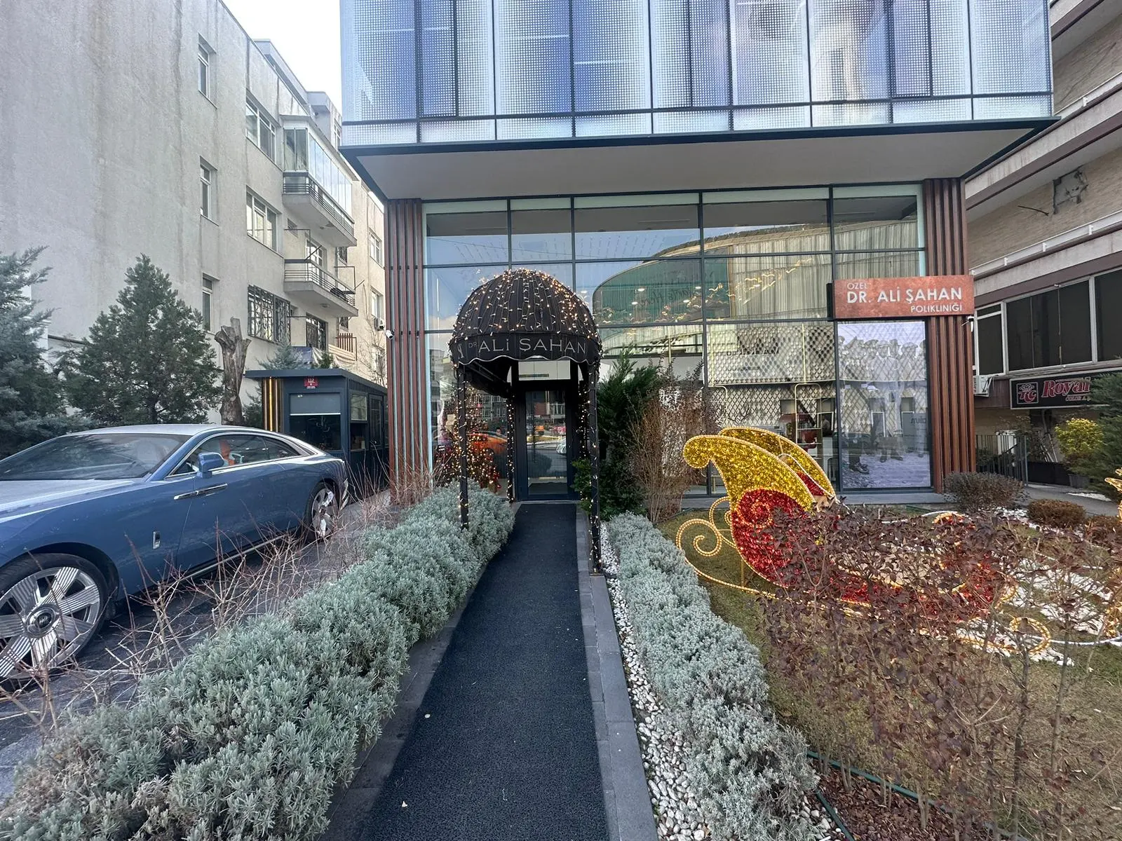Clinic-provided photograph of Dr Ali Şahan Clinic