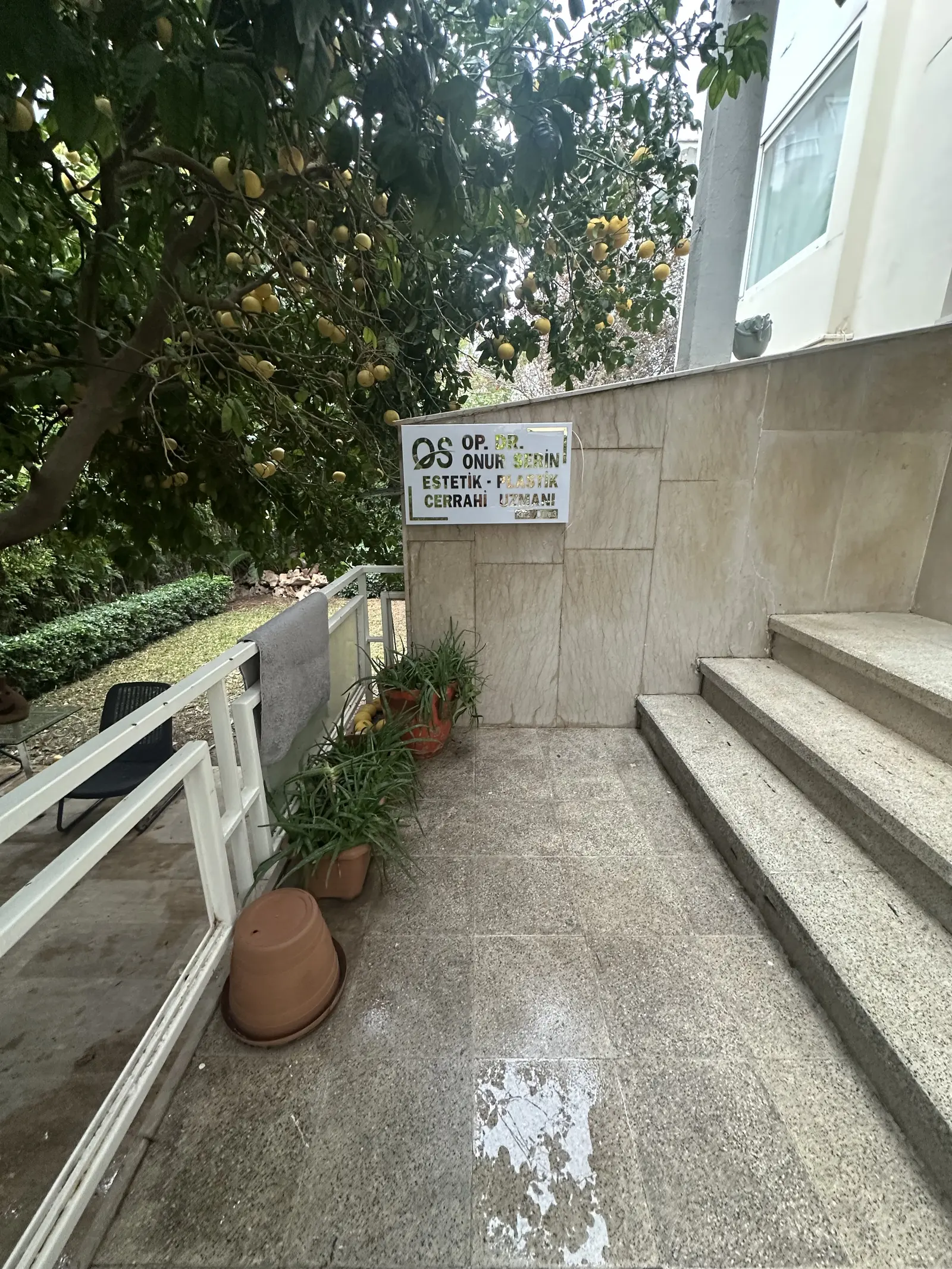 Clinic-provided photograph of Dr Onur Serin