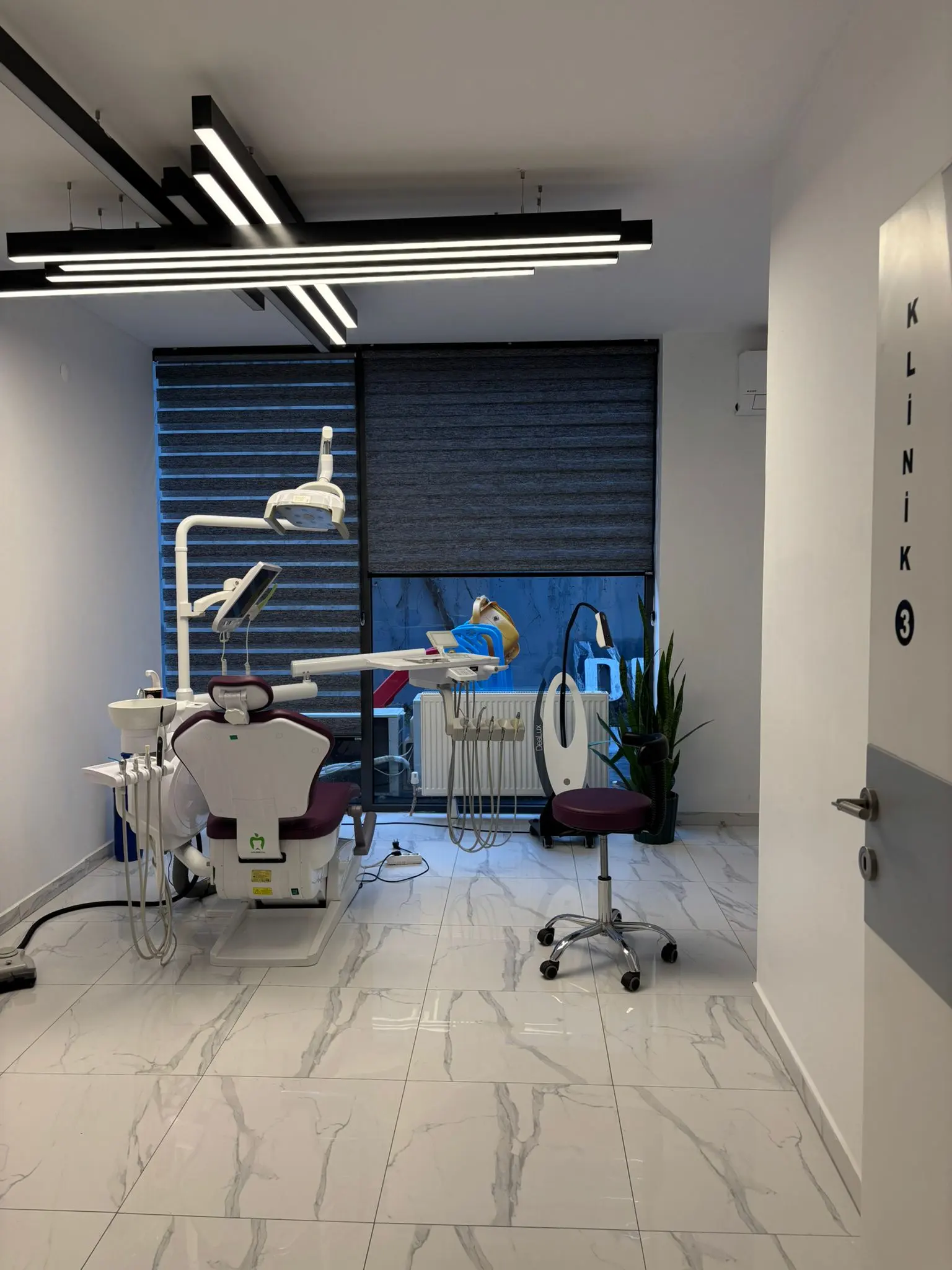 Von der Klinik bereitgestelltes Foto von Dent Trio