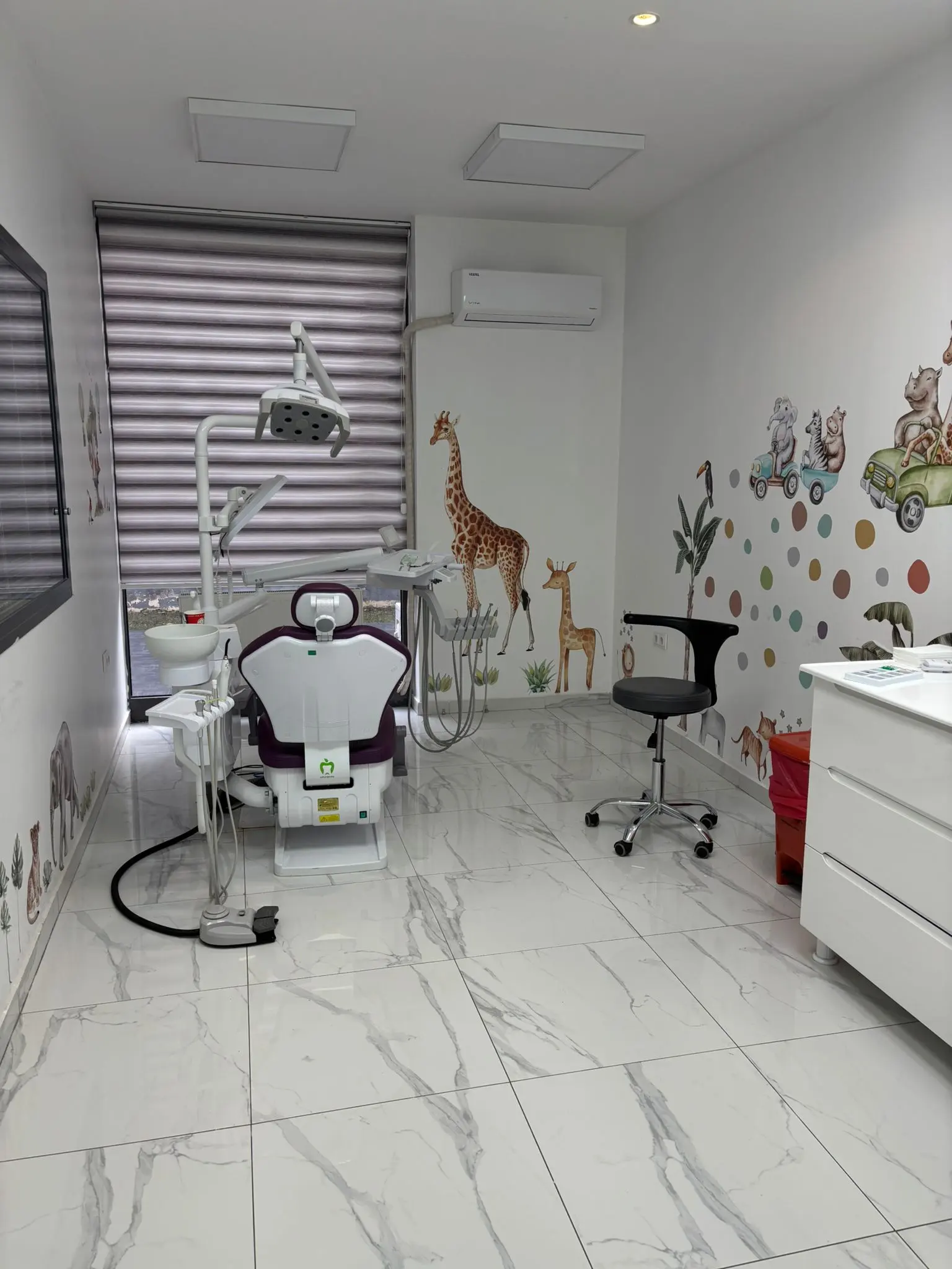 Von der Klinik bereitgestelltes Foto von Dent Trio