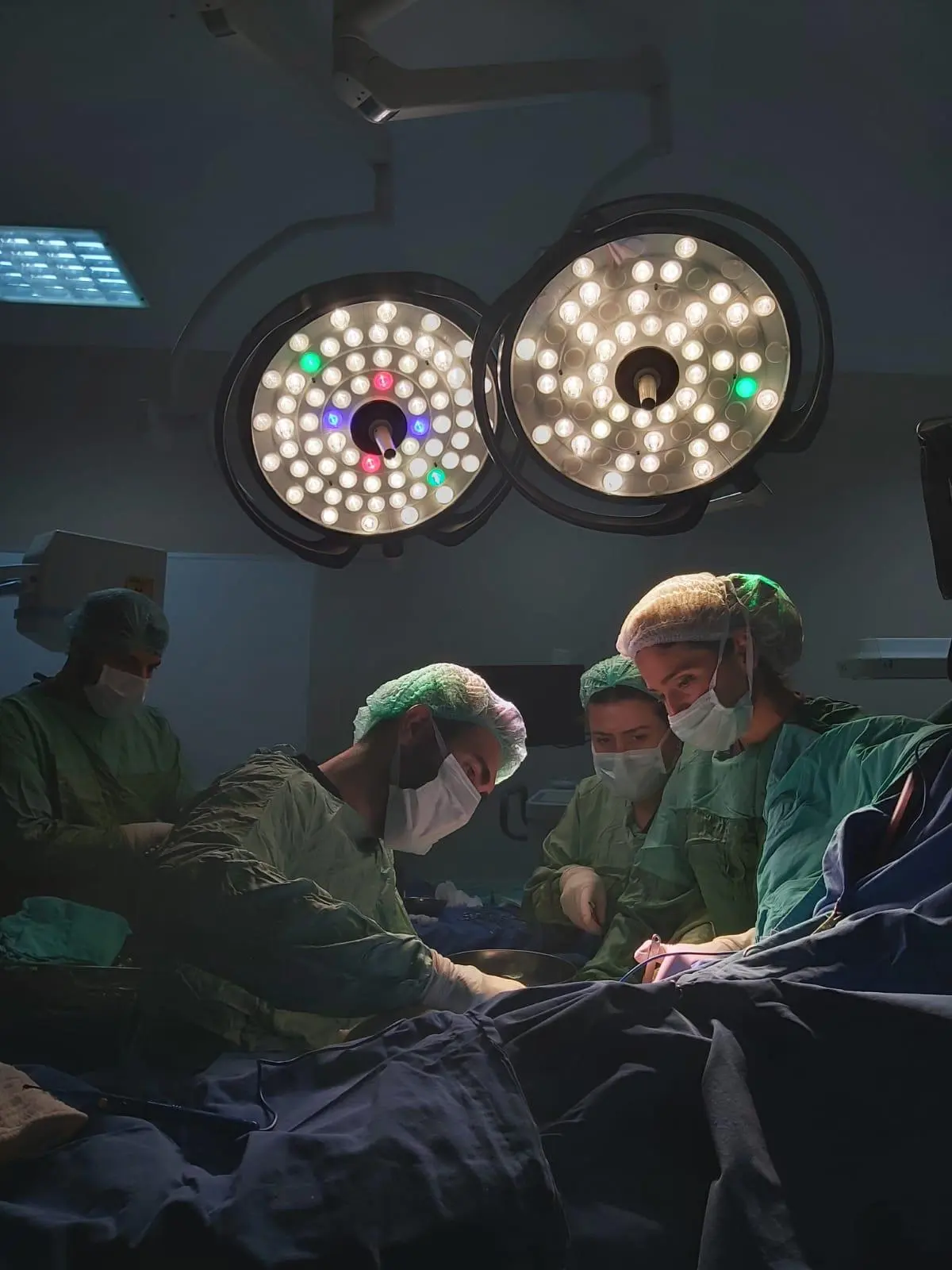 Von der Klinik bereitgestelltes Foto von Staatliches Krankenhaus Çeşme Alper Çizgenakat