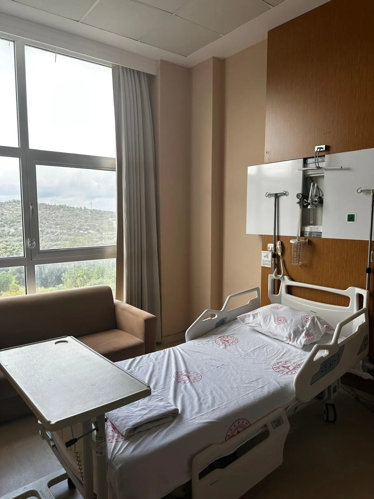 Von der Klinik bereitgestelltes Foto von Staatliches Krankenhaus Çeşme Alper Çizgenakat