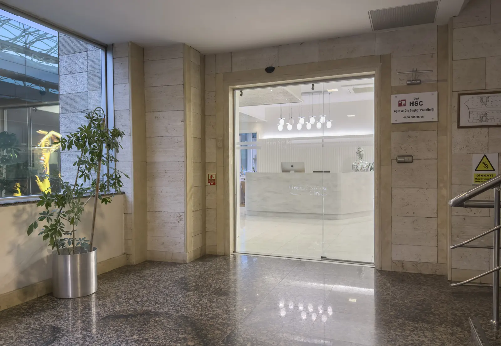 Clinic-provided photograph of HSC Dental Clinic