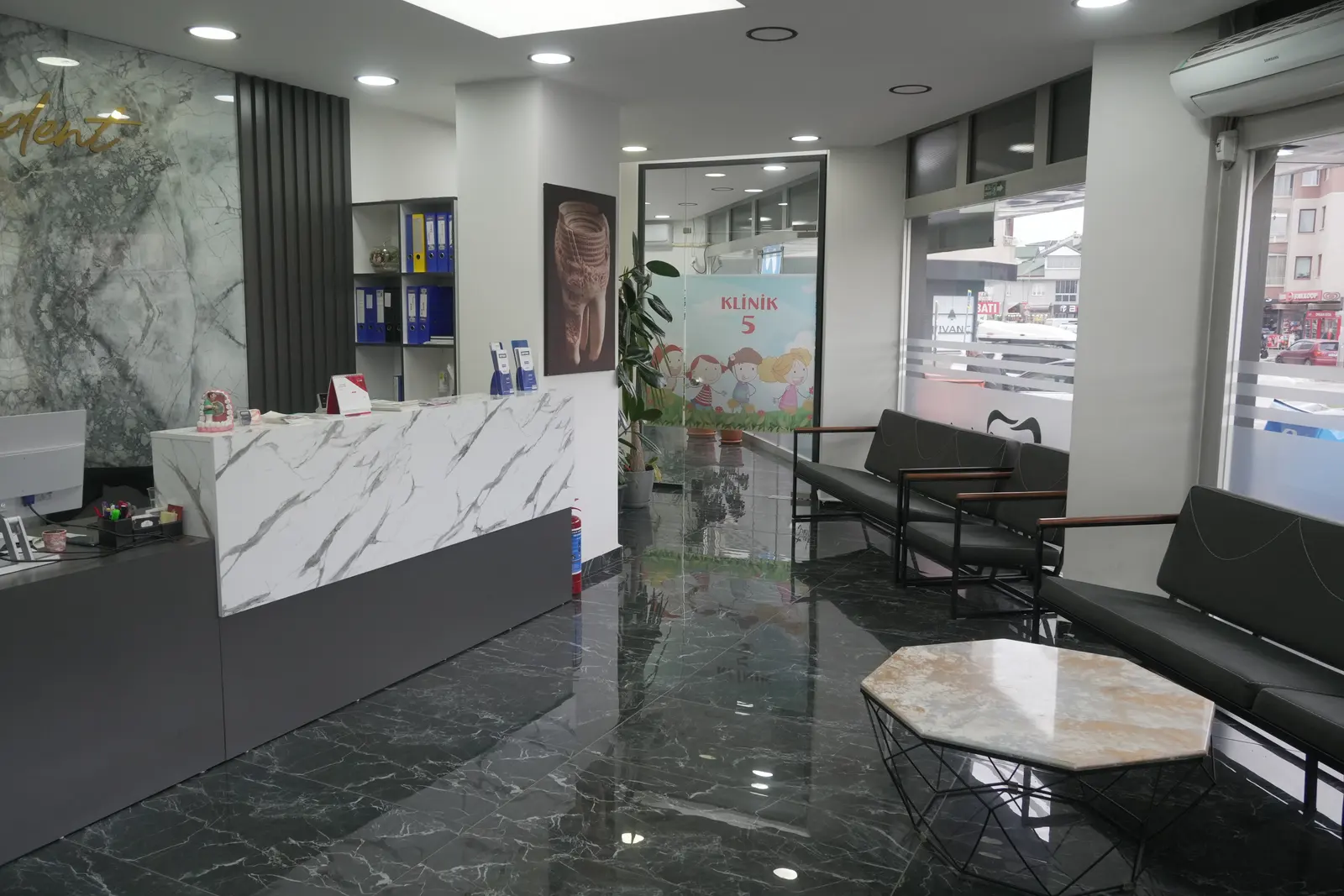 Clinic-provided photograph of Asdent Dental Clinic