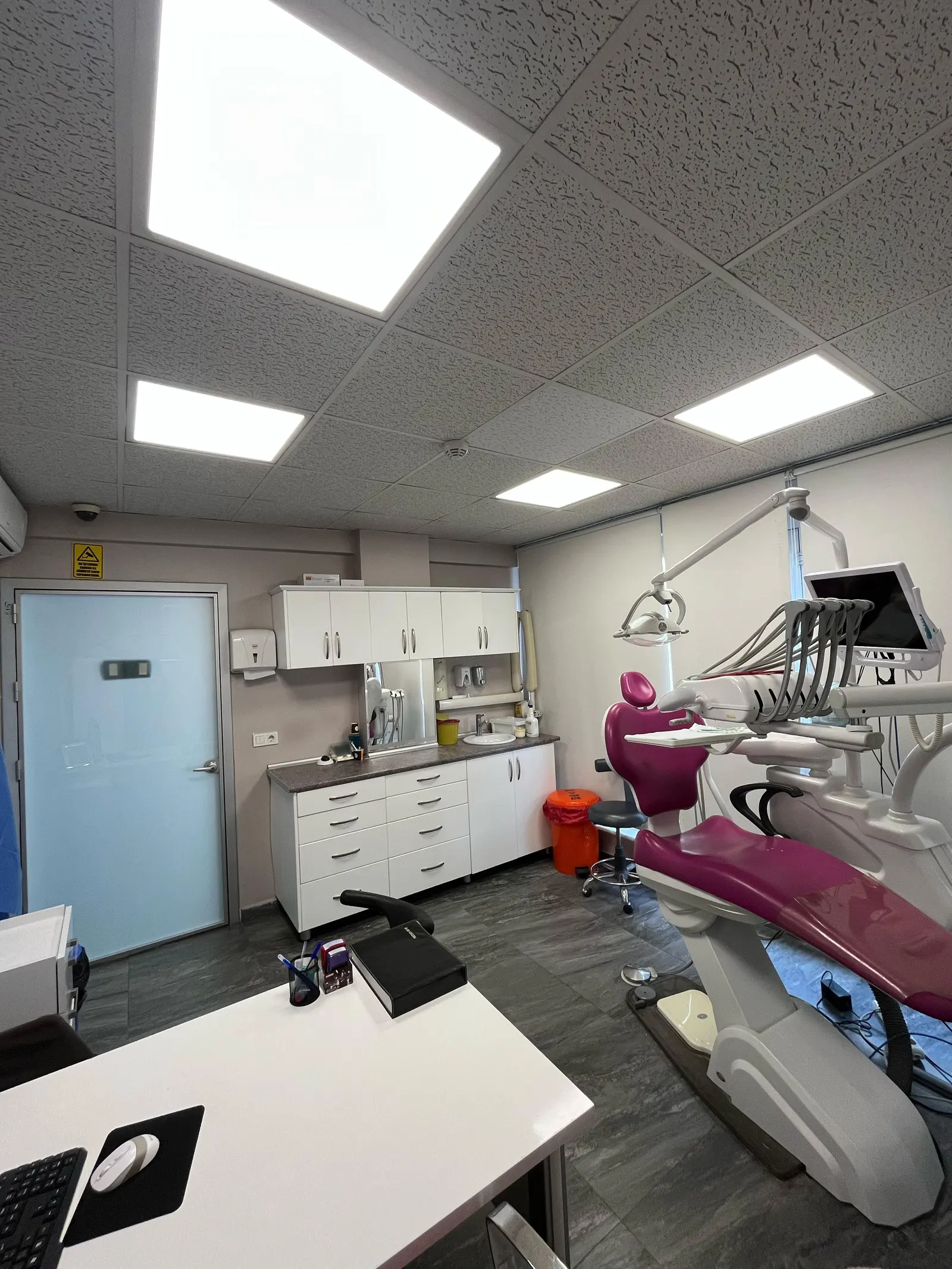 Von der Klinik bereitgestelltes Foto von Ata Zahnklinik