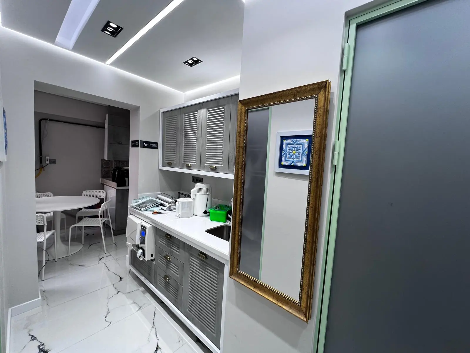 Clinic-provided photograph of Dr Derya Özdemir Doğan