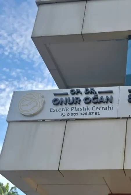 Von der Klinik bereitgestelltes Foto von Dr. Onur Oğan