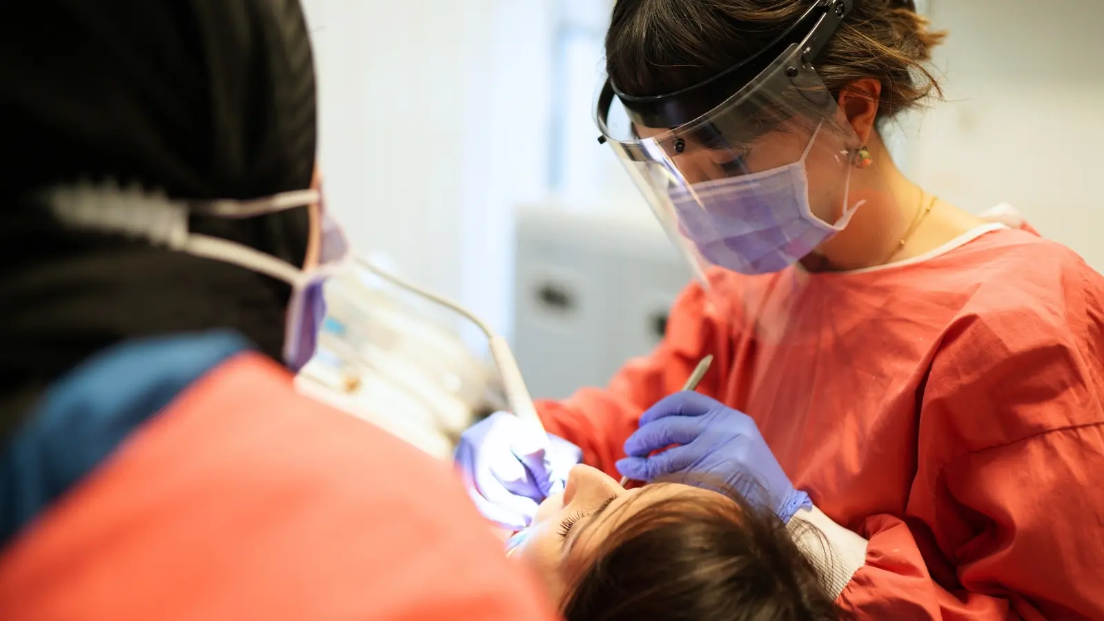 Von der Klinik bereitgestelltes Foto von Dentaliva Altunizade Zahnklinik