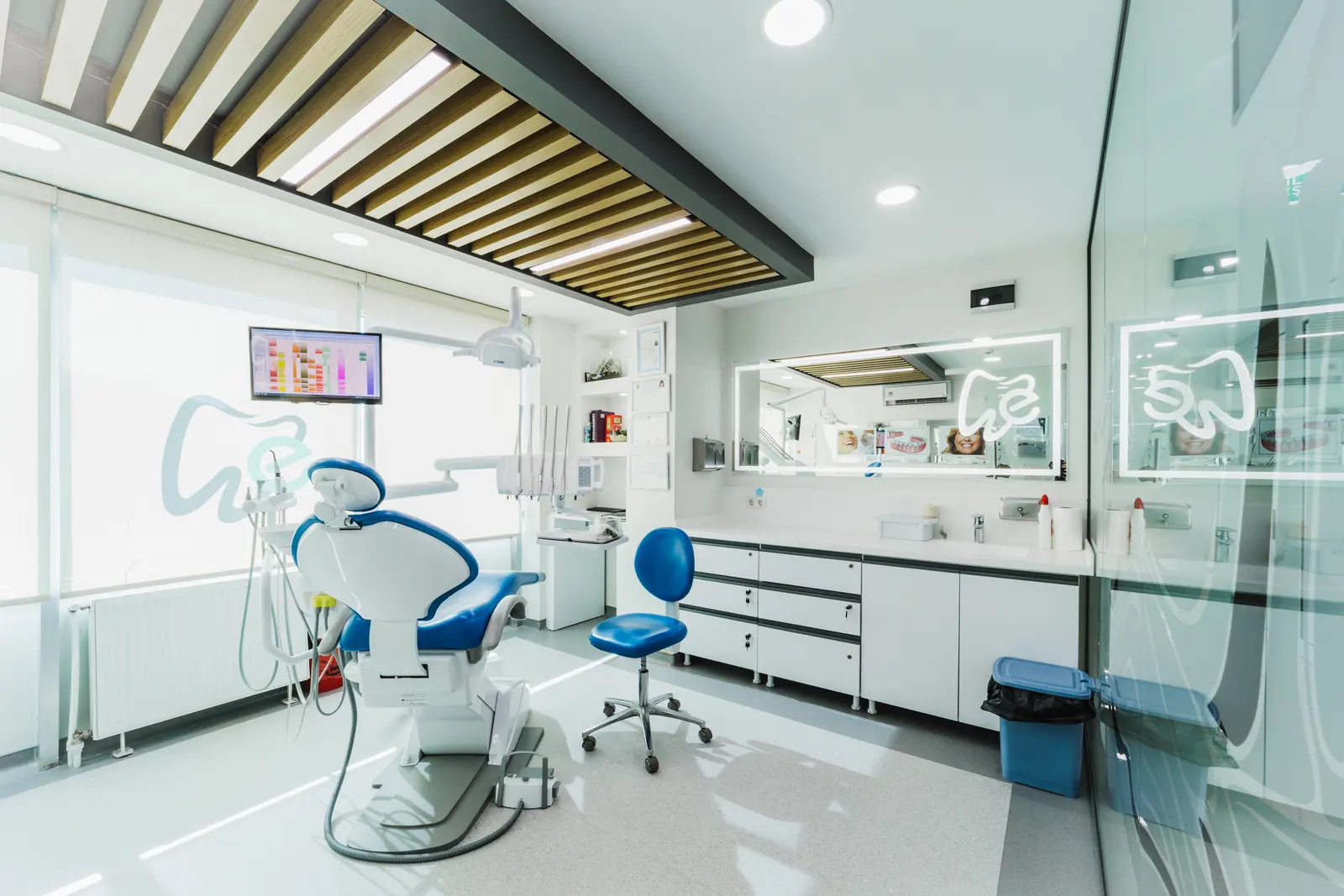 Clinic-provided photograph of Esnan Esenler Dental Clinic