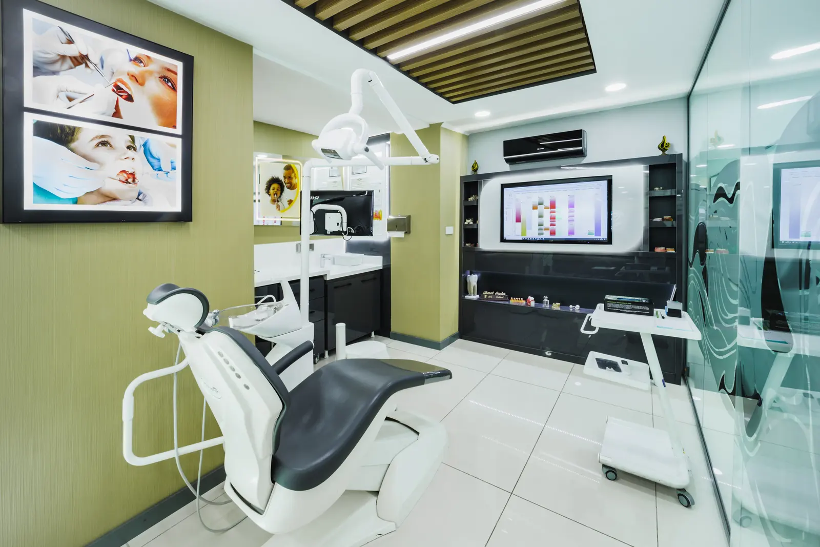 Clinic-provided photograph of Esnan Esenler Dental Clinic