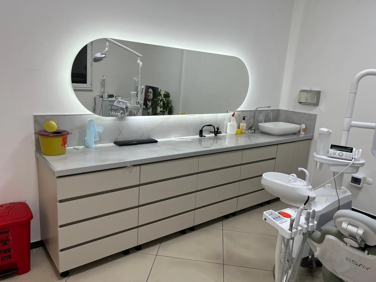 Clinic-provided photograph of Dr Samet Dursun