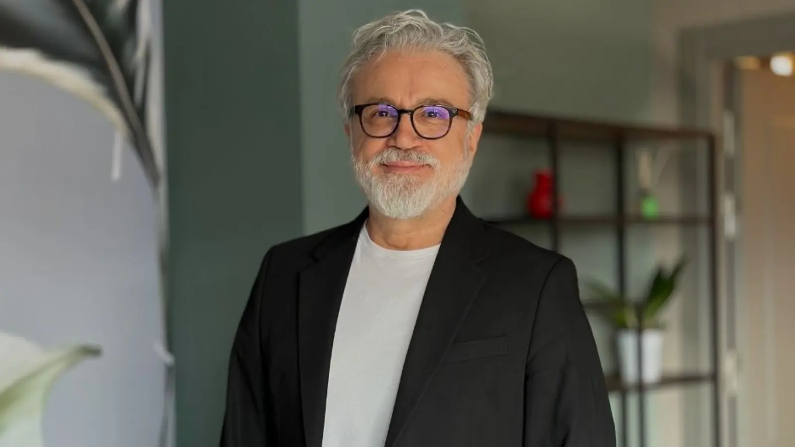 Clinic-provided photograph of Dr Mustafa Erol