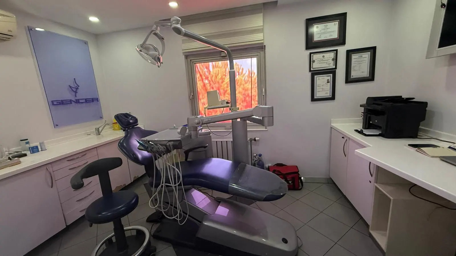Clinic-provided photograph of Gençer Dental Clinic