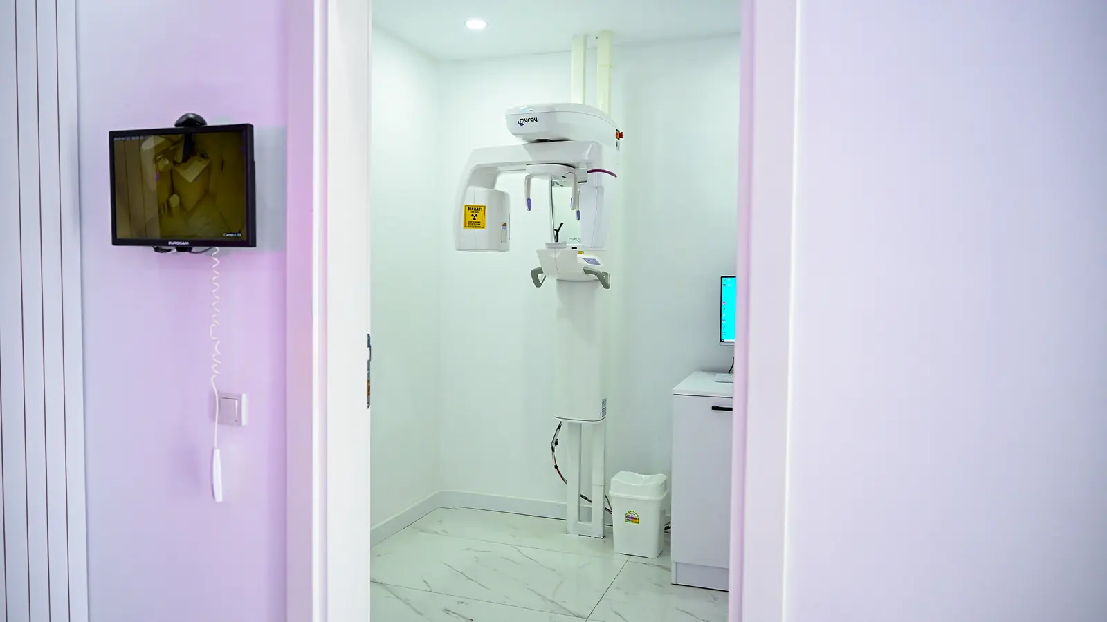 Clinic-provided photograph of Ultradent Dental Clinic
