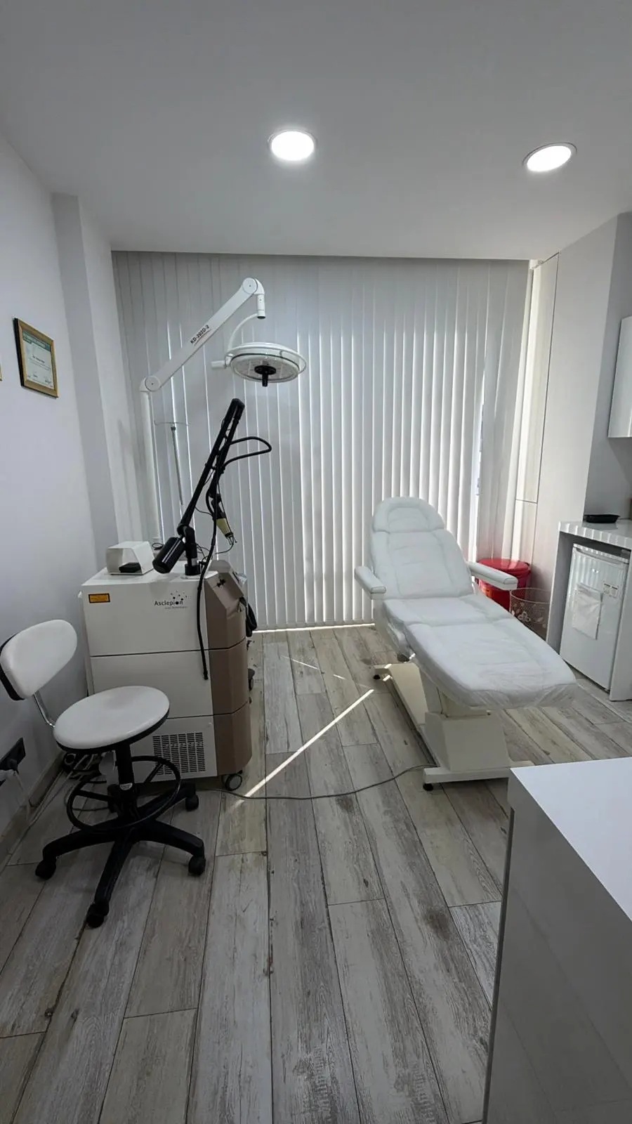 Clinic-provided photograph of Dr Ummahan Özaslan (Yılmaz)