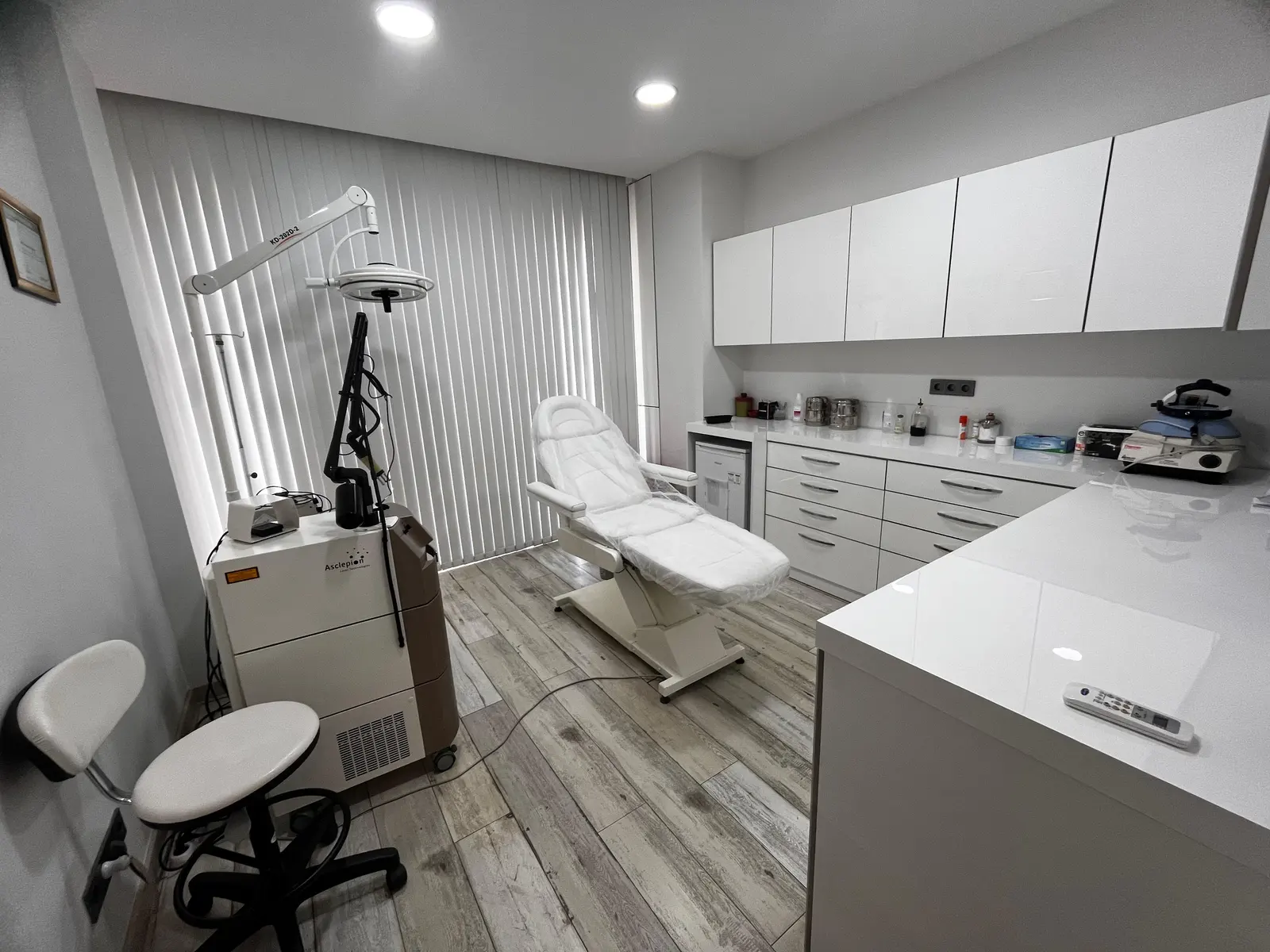 Clinic-provided photograph of Dr Ummahan Özaslan (Yılmaz)