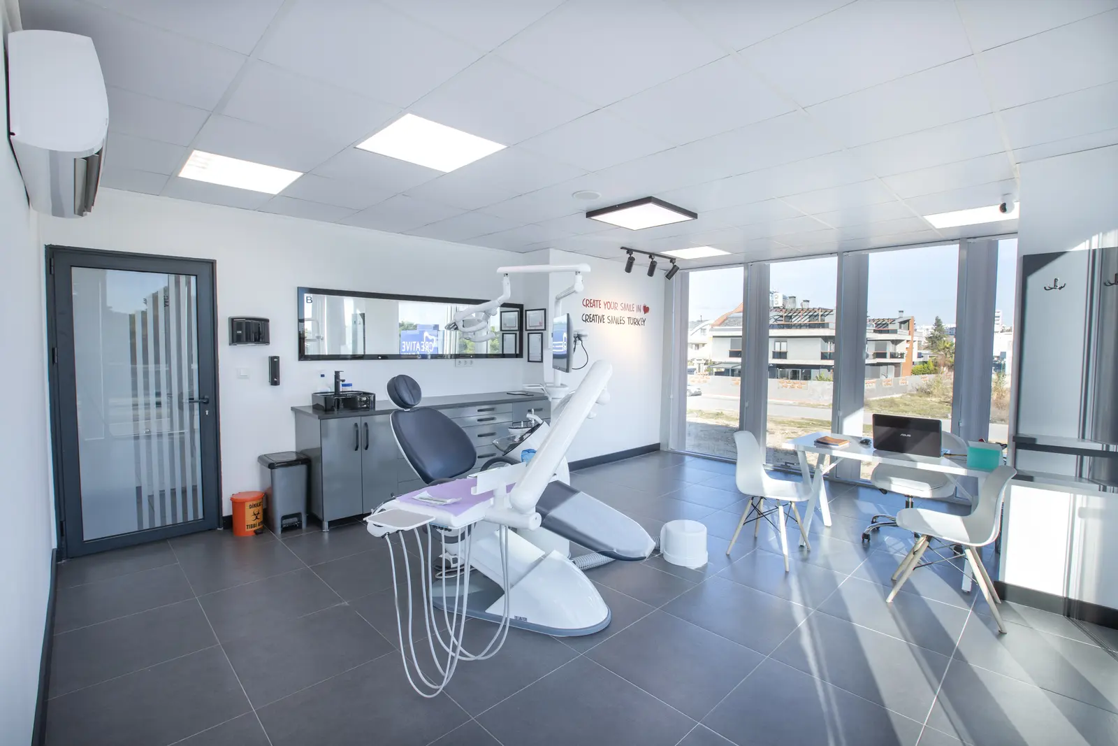 Clinic-provided photograph of Creative Smiles Turkey Dental Clinic
