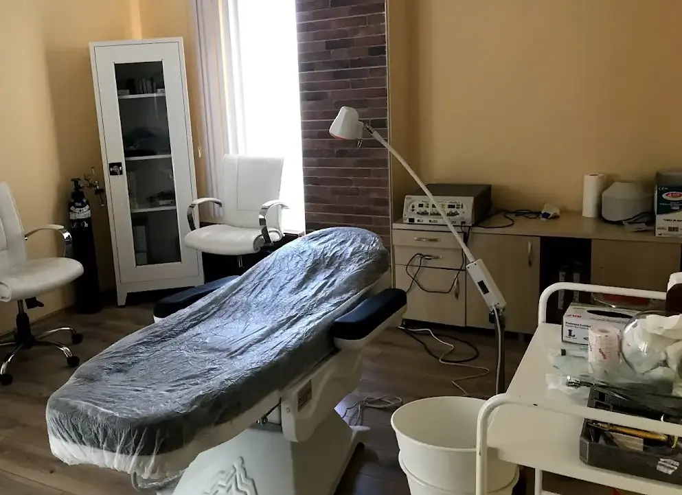 Clinic-provided photograph of Dr Bahadır Çelik