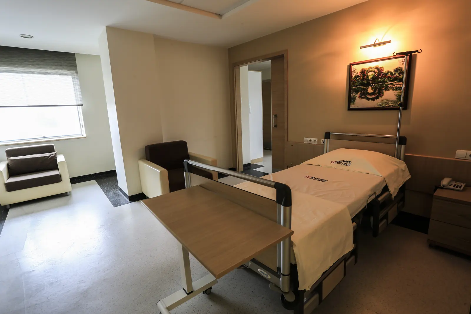 Clinic-provided photograph of Algomed Hospital
