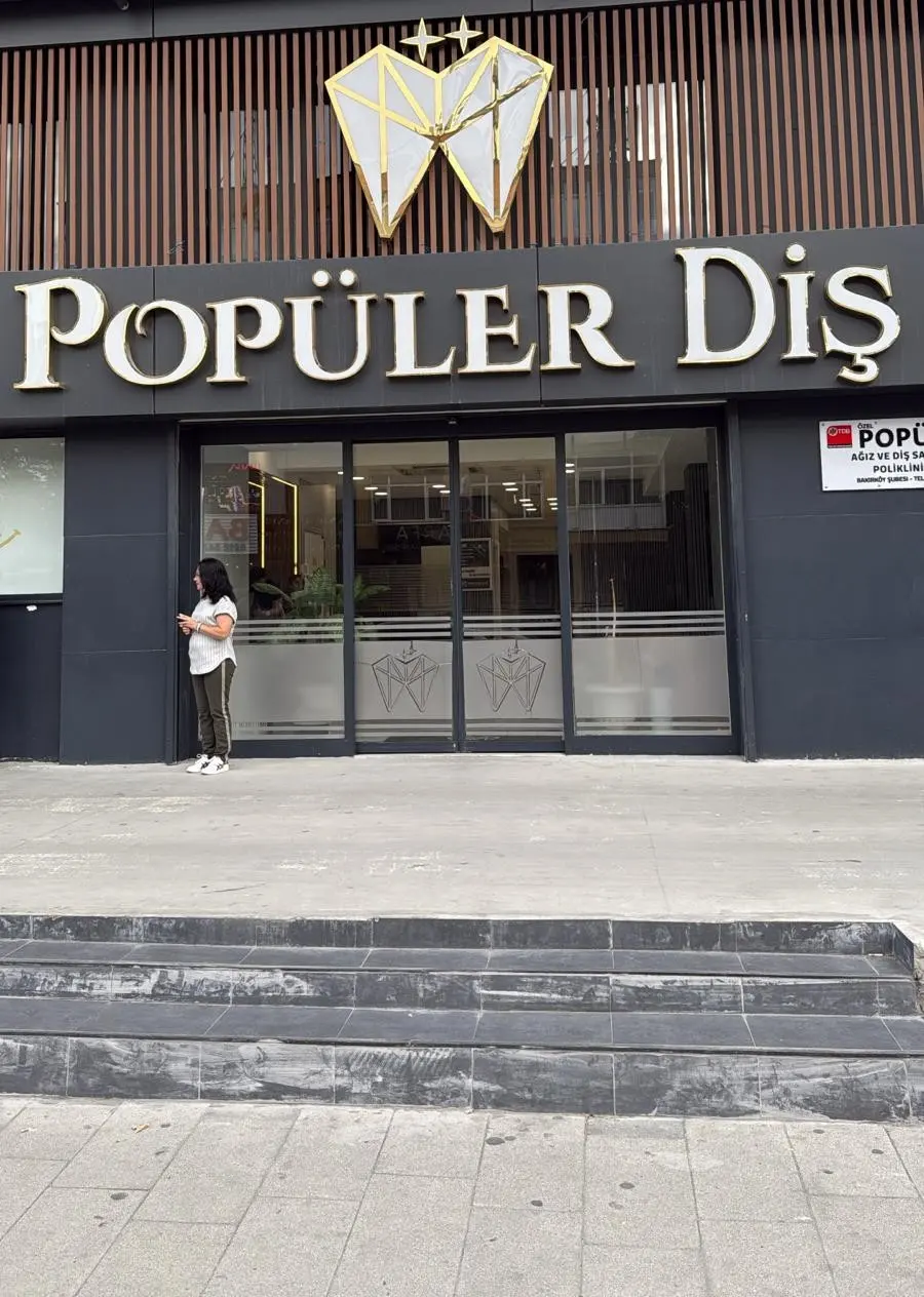 Clinic-provided photograph of Popüler Dental Clinic