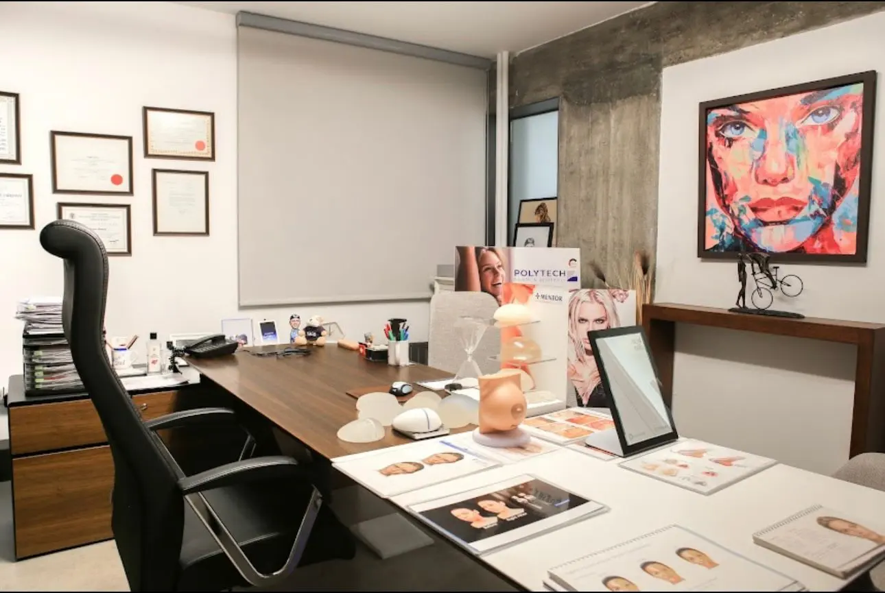 Clinic-provided photograph of Dr Özgür Sunay