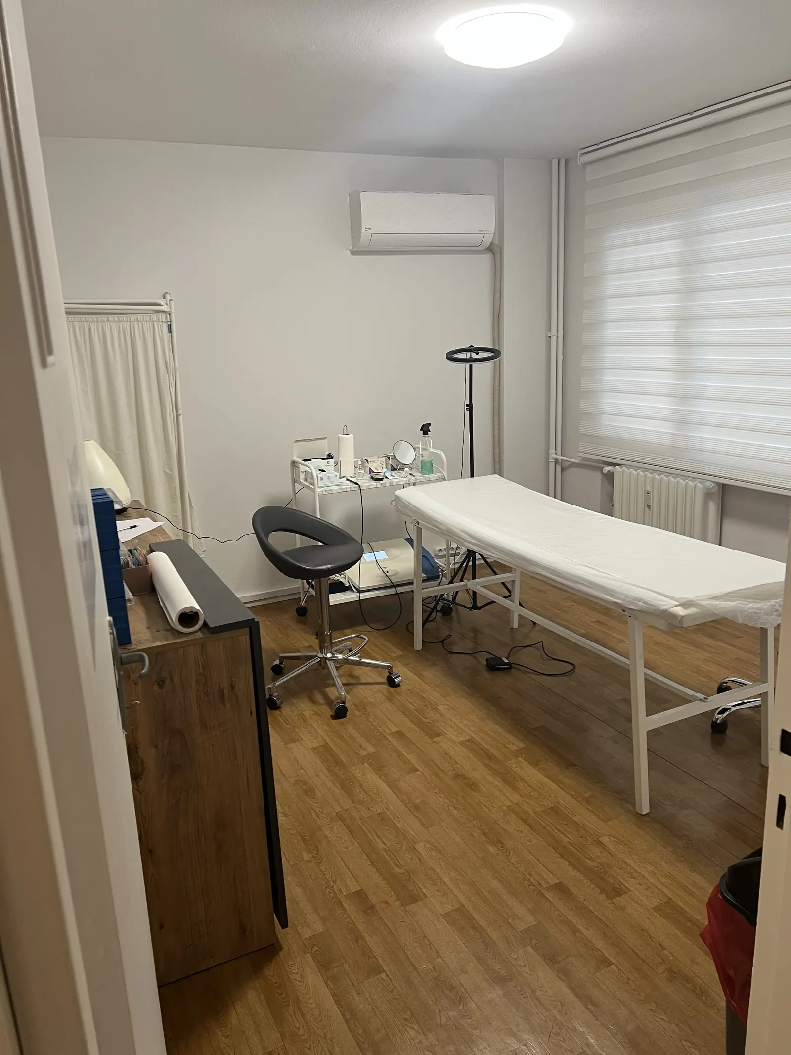 Clinic-provided photograph of Dr Onur Üstünel