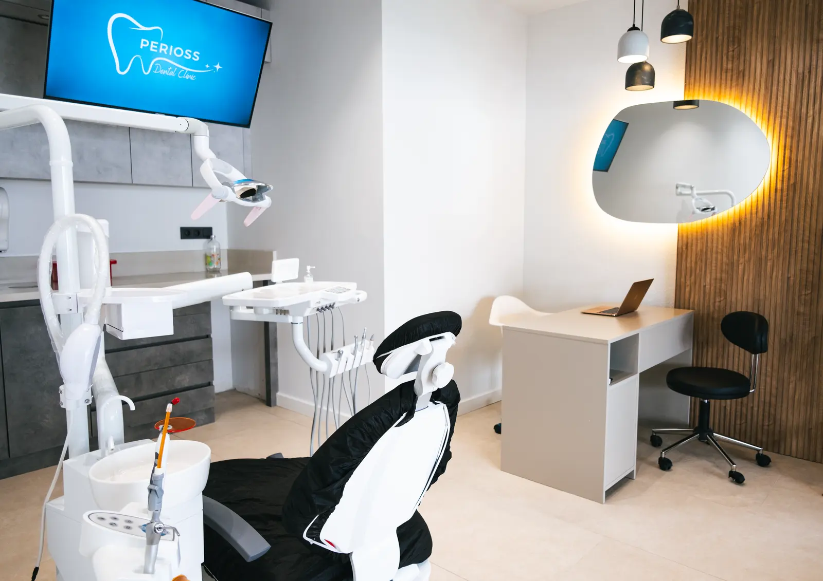 Clinic-provided photograph of Dr Emre Ergun
