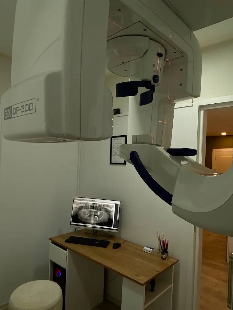 Clinic-provided photograph of Dr Muhammed Furkan Sülün