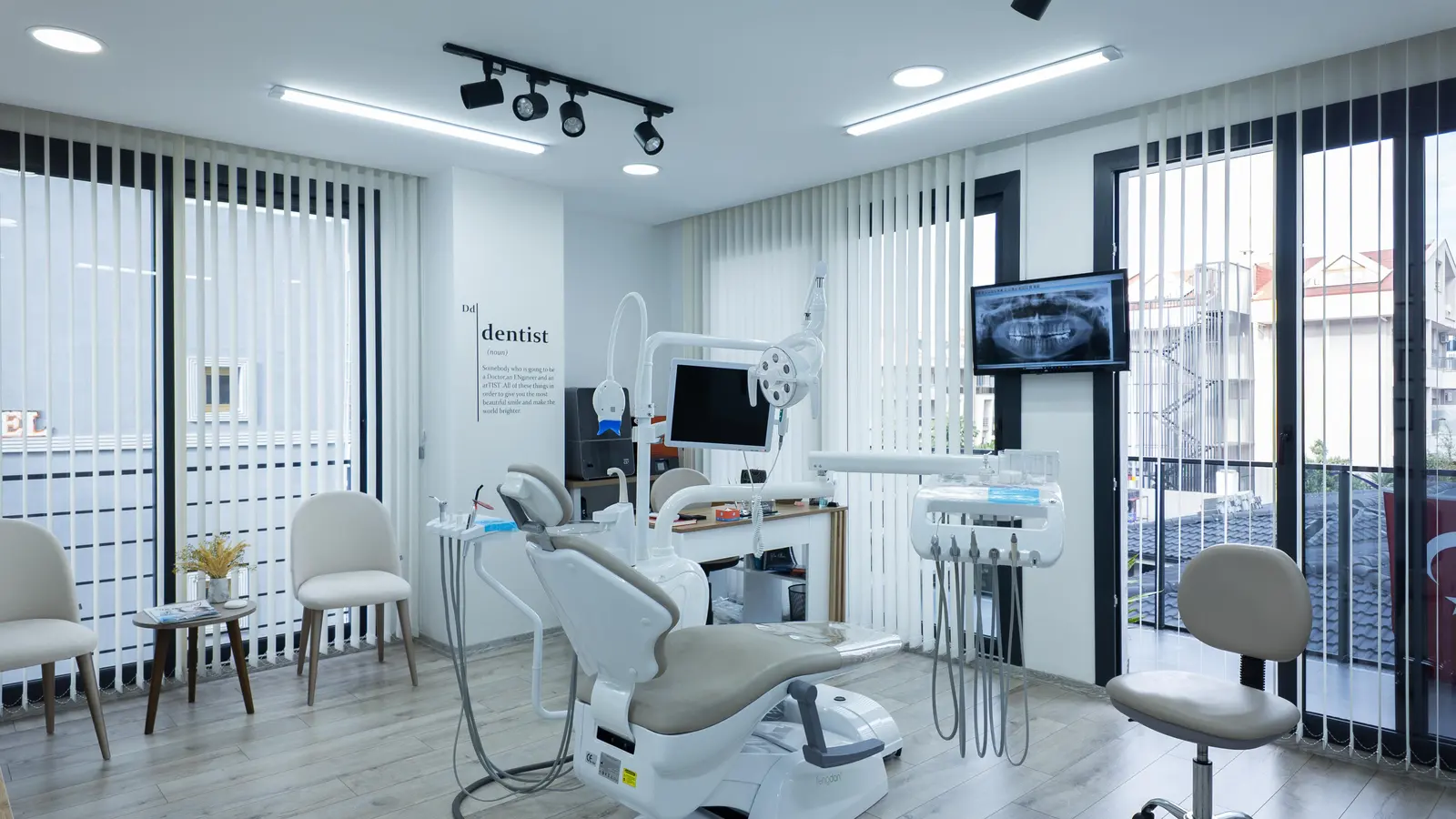 Clinic-provided photograph of Dr Muhammed Furkan Sülün