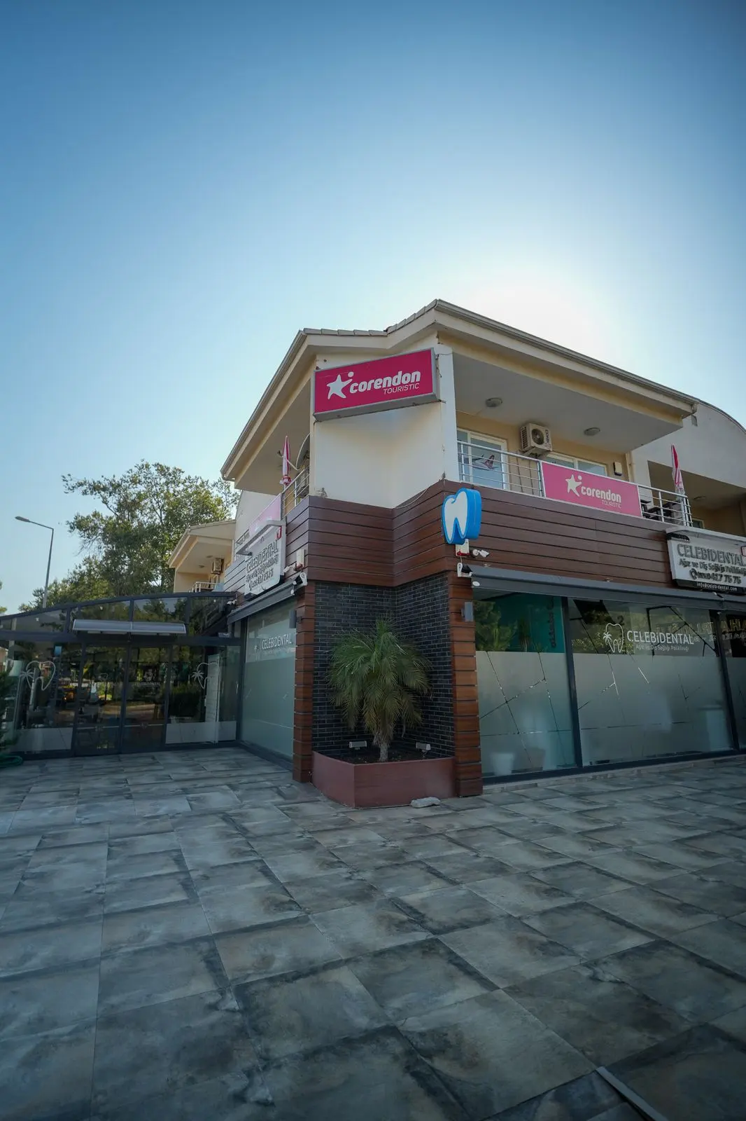Clinic-provided photograph of Çelebi Dental