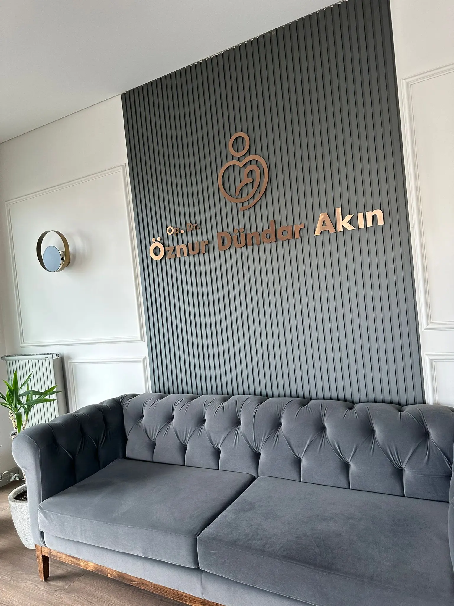 Clinic-provided photograph of Dr Öznur Dündar Akın