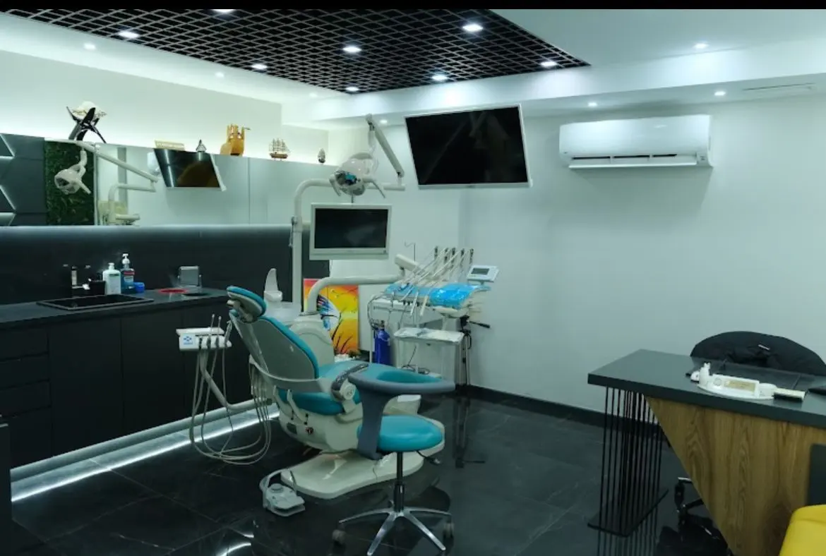 Clinic-provided photograph of ID Dental Clinic