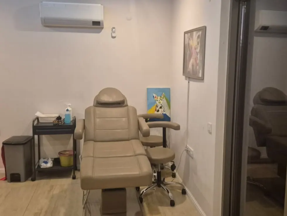 Clinic-provided photograph of Dr Mehmet Fatih Okyay