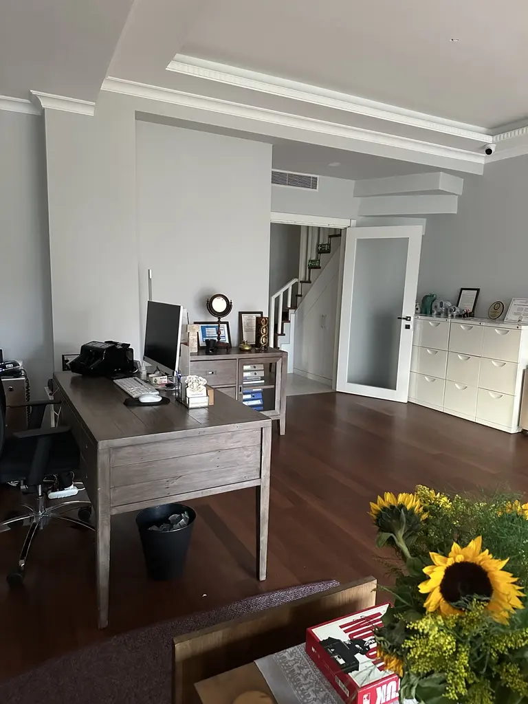 Clinic-provided photograph of Dr Şadiye Kuş (Şatıroğlu)