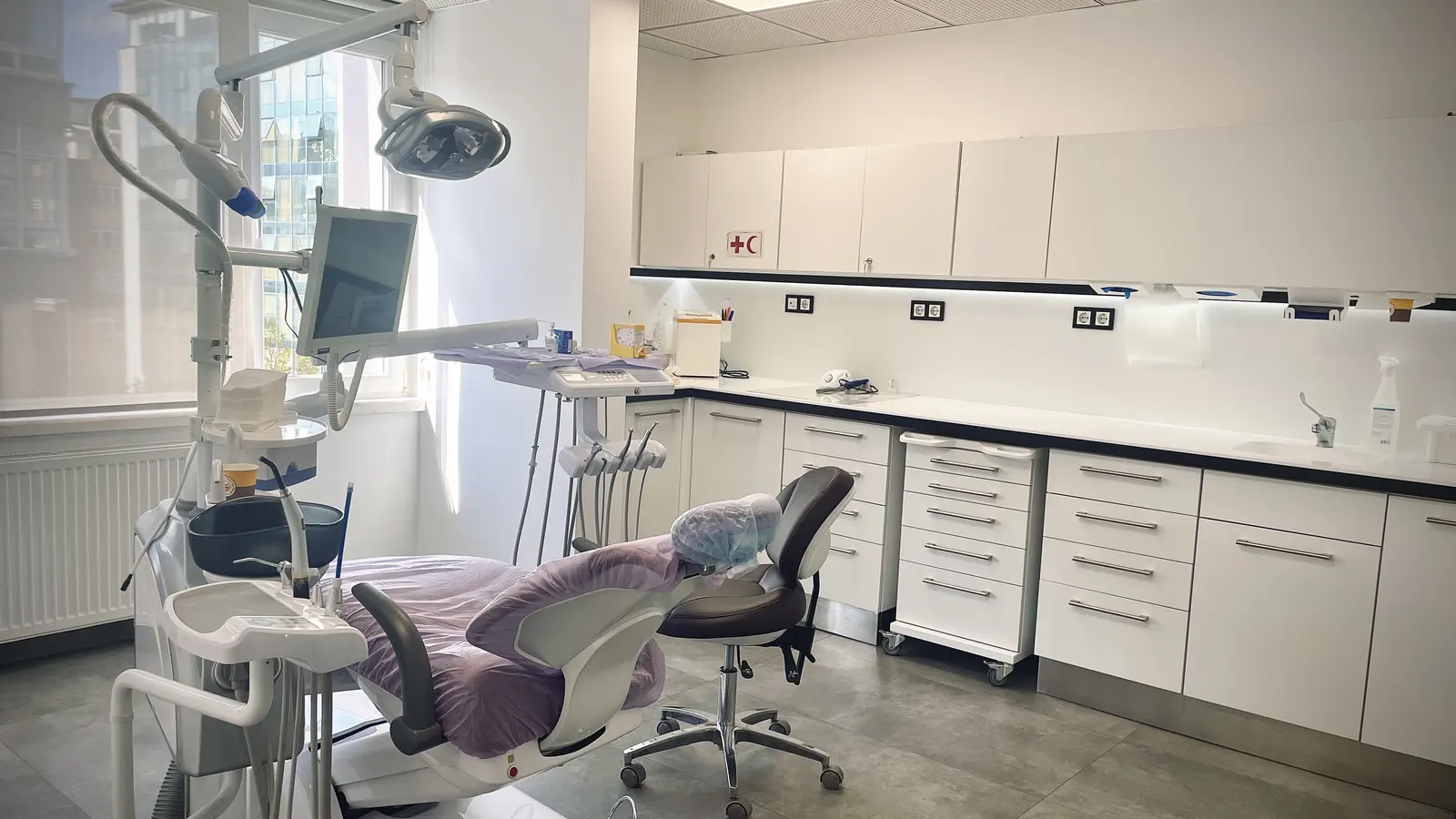 Clinic-provided photograph of Pamir Dent Clinic