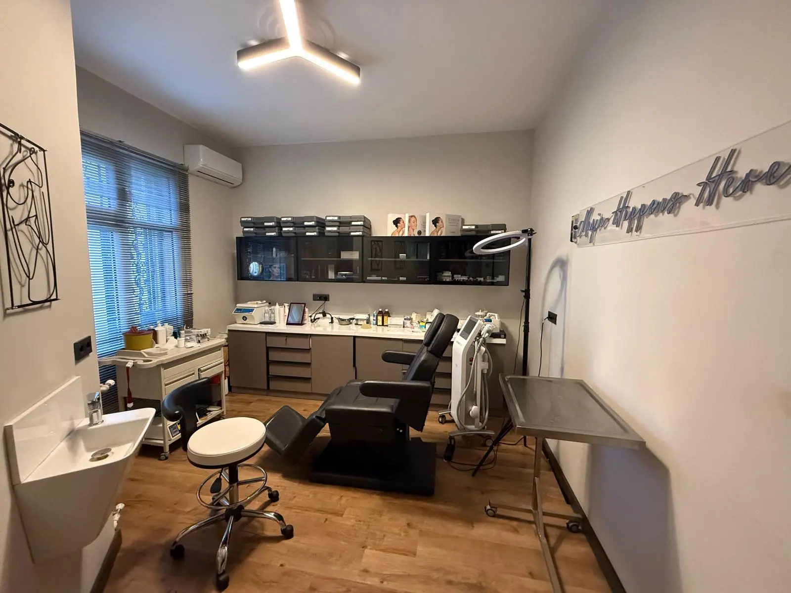 Clinic-provided photograph of Dr Turgut Kayadibi